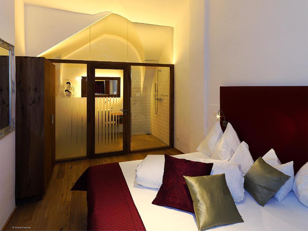 Hotel Landhaus Moserhof Гумполдскирхен Стая снимка